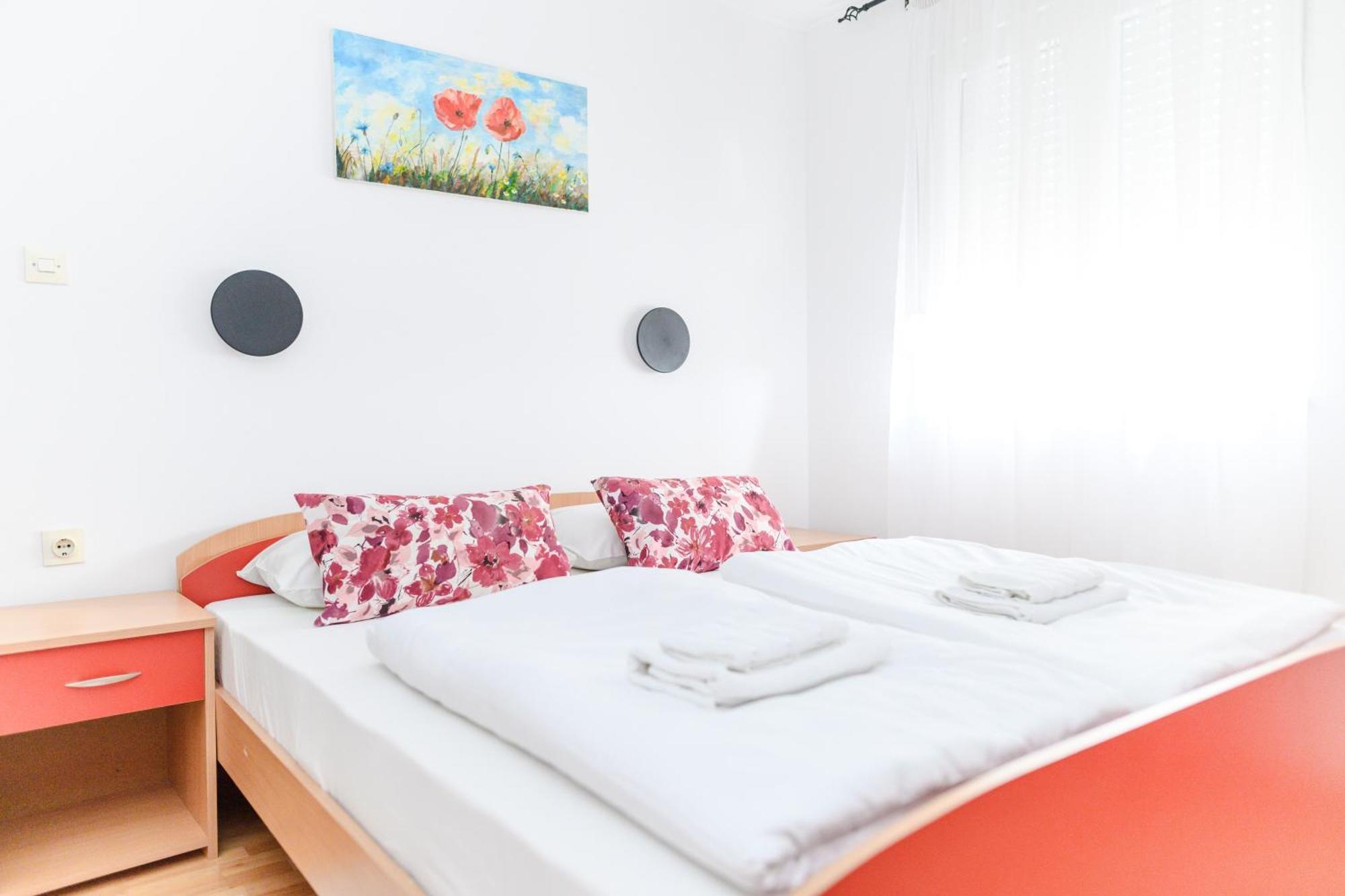 Apartmani Zvirac Soko Banja Exterior photo